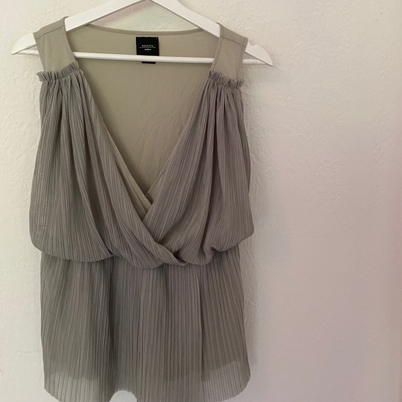 Anthropologie Tops - Deletta anthropologie tank top green sage